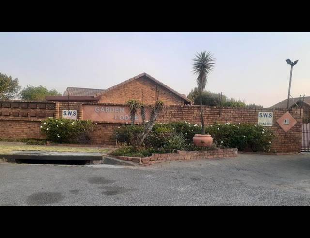 2 BEDROOM HOUSE FOR SALE IN ALBEMARLE